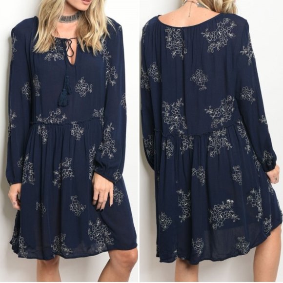 Trend Setter Diva Boutique Dresses & Skirts - NAVY WHITE BOHO STYLE DRESS